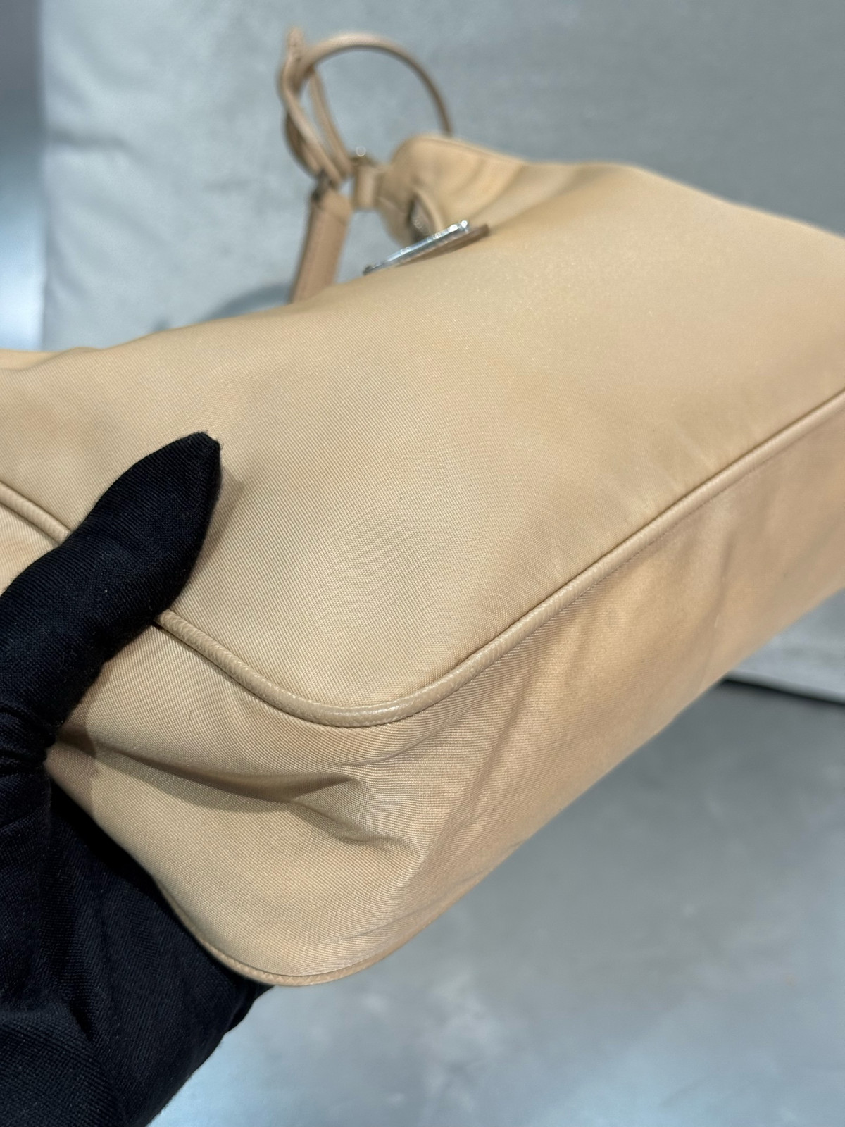 Authentic Prada Re-Edition 2005 Nylon Hobo Nylon with Leather Trim Hobo Beige