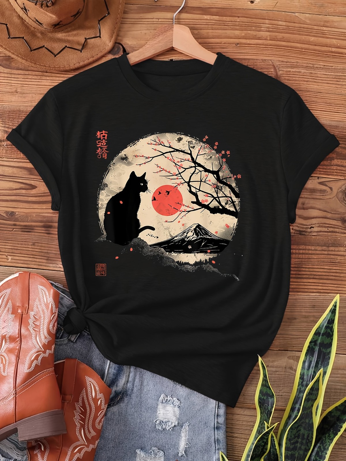 Women’s Black Cat Graphic T-Shirt Cute Casual Summer Crew Neck Tee Top