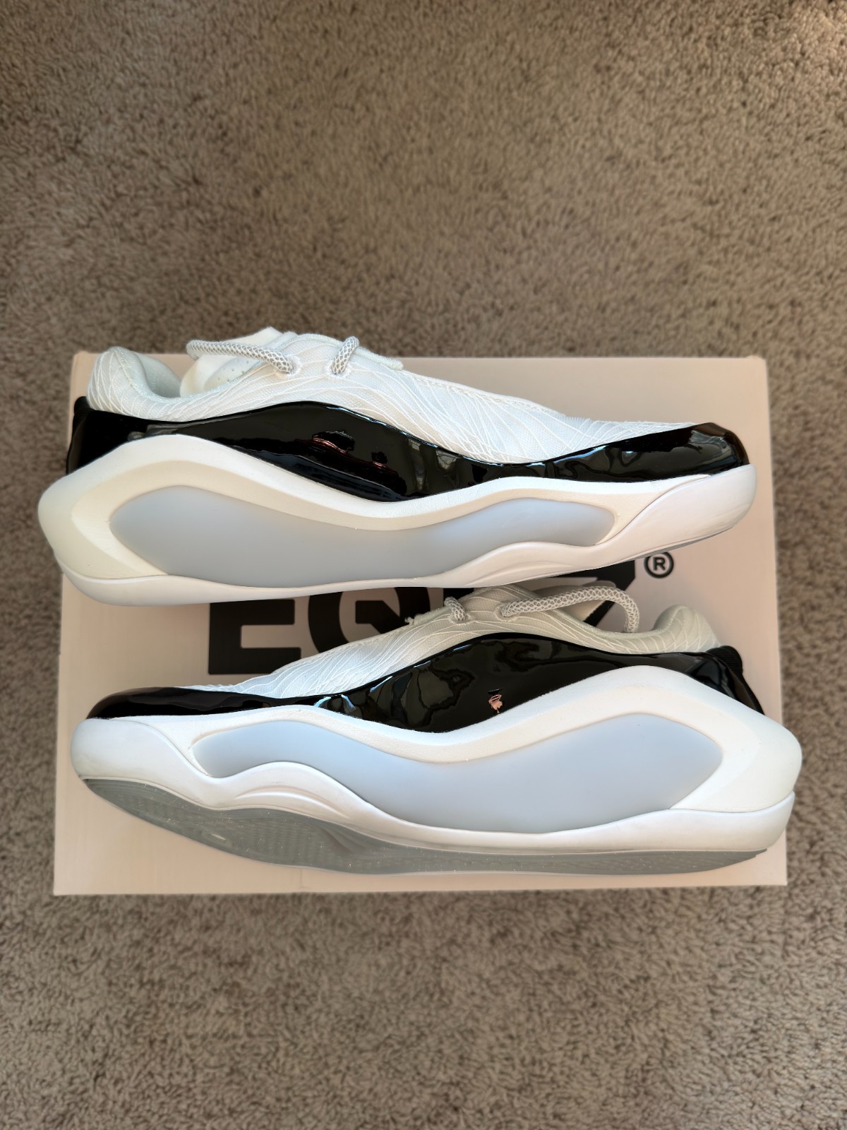 EQLZ 247 NXT SOURCE CODE Mens Size 7 / Womens Size 8.5 Basketball Shoes
