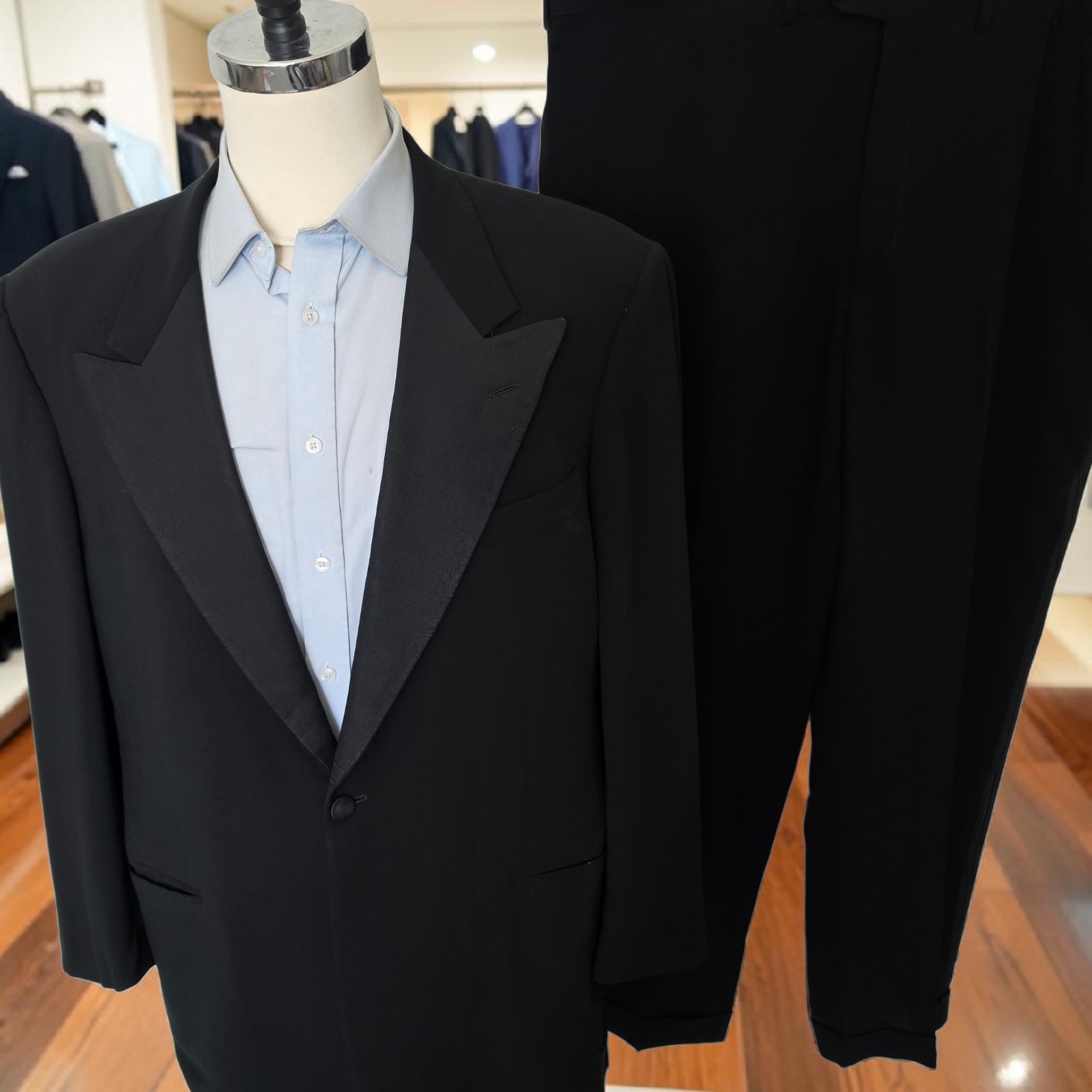 Vintage Giorgio Armani Tuxedo 46r 56it 45×32 A Milano Borgo 21 Peak Lapel
