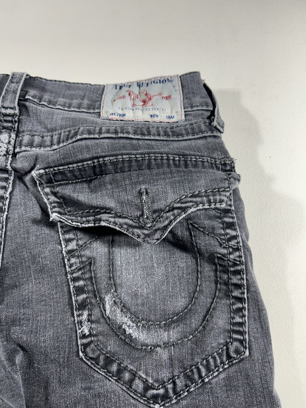 (Super Thrashed Distressed) True Religion Ricky Flap Big T Jeans 32×32 Grey