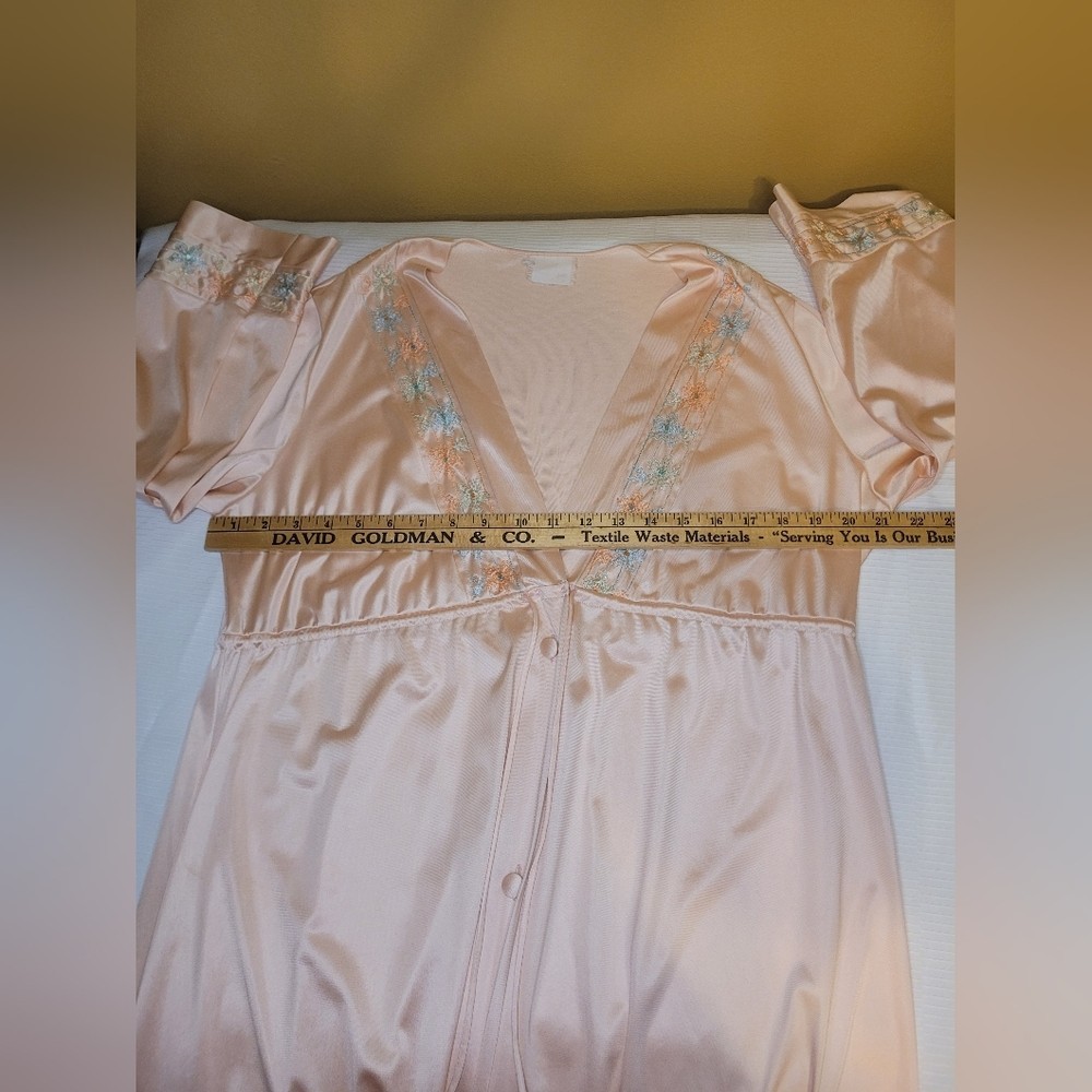 Source Unknown Peach Long Nightgown with Floral Embroidery