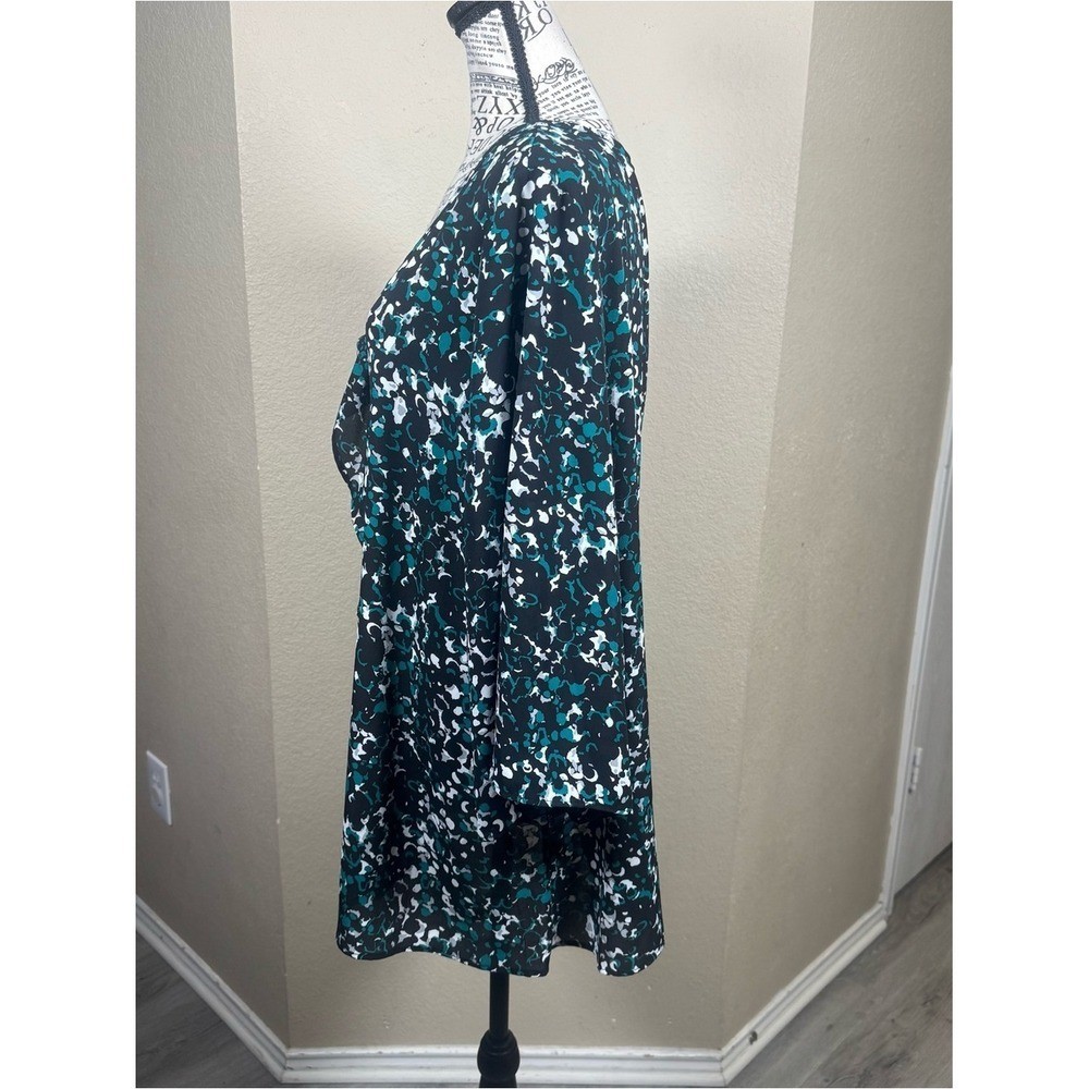 Avenue Black, Teal & White Abstract Floral Blouse