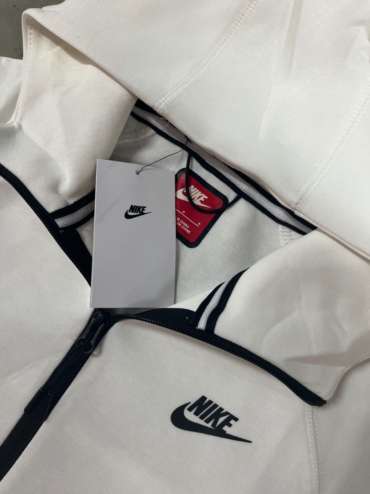 Size Small – Nike Tech White Reflective Full-Zip Hoodie & Joggers FREE SHIPPING