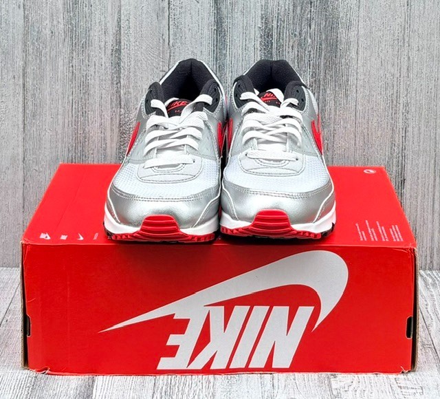 MENS NIKE AIR MAX 90 SHOES / SIZE 9.5 / PHOTON DUST-RED