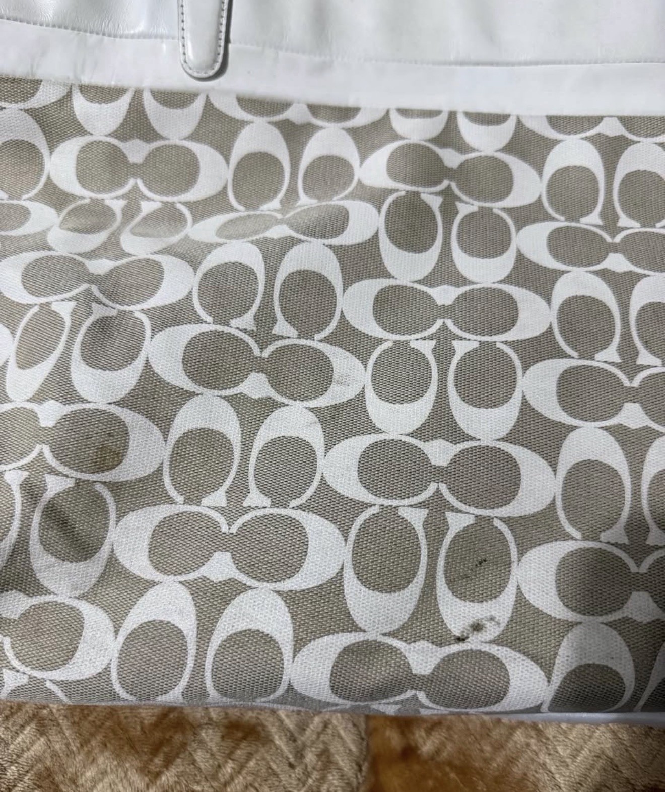 Coach Signature Logo Tote Bag Beige/White Large Zip Closure w/ Dust Bag