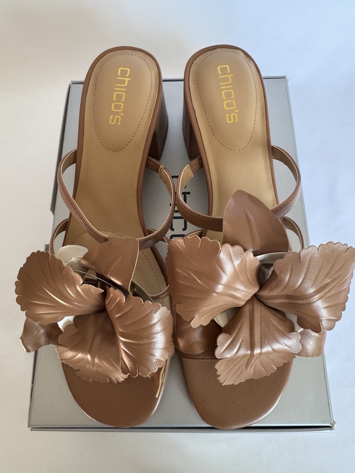 Chico’s Women’s Brown Slide Sandals Slip-On Flower Accent US 11 M Casual