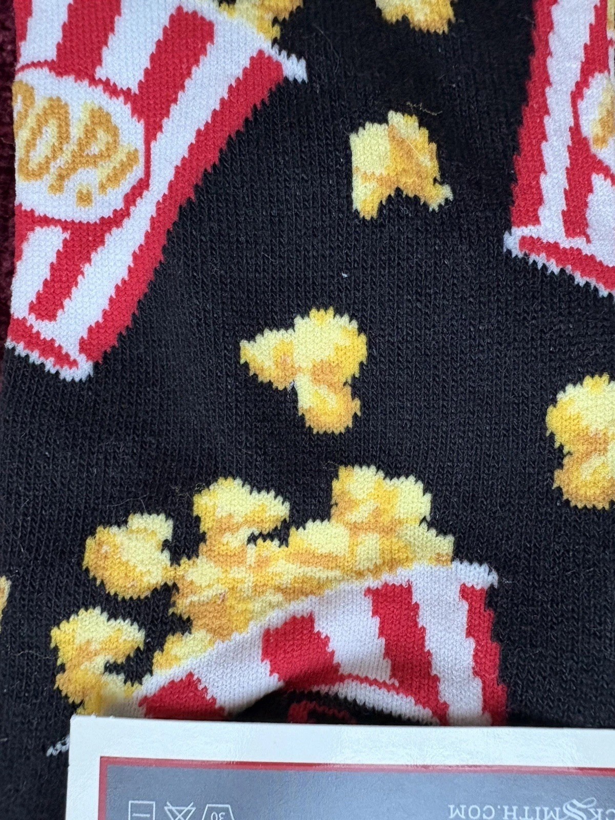 NWT 2 Pair Socksmith Popcorn Graphic Crew Socks Men’s Sock Size 10-13 OSFM