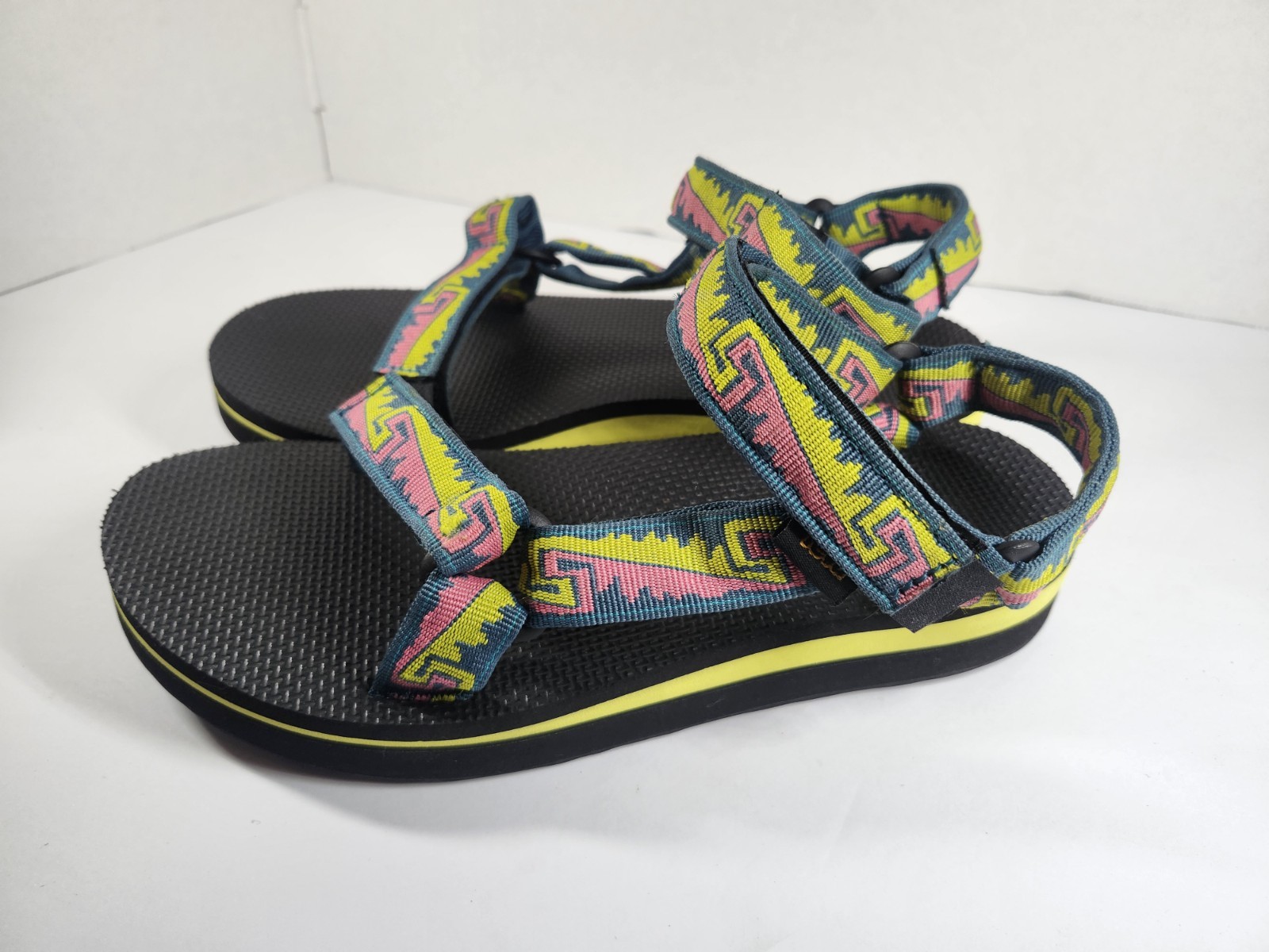 Teva Midform Universal Sandals Women’s Size 8 Sulphur Spring Hiking Outdoor