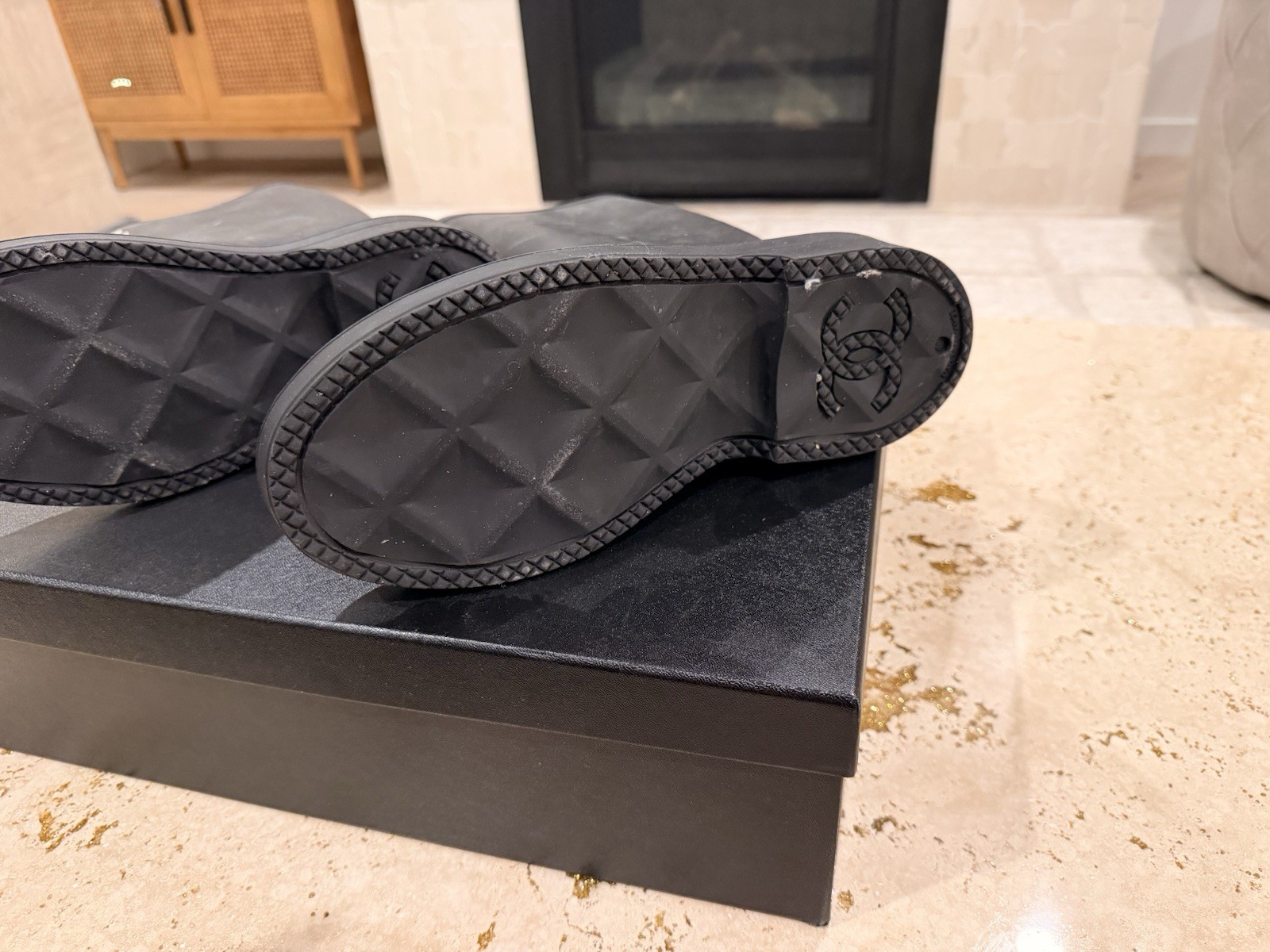 CHANEL 22A CC Logo Black Rubber High Rain Boots G38355 Size 40 Box Dust Bags