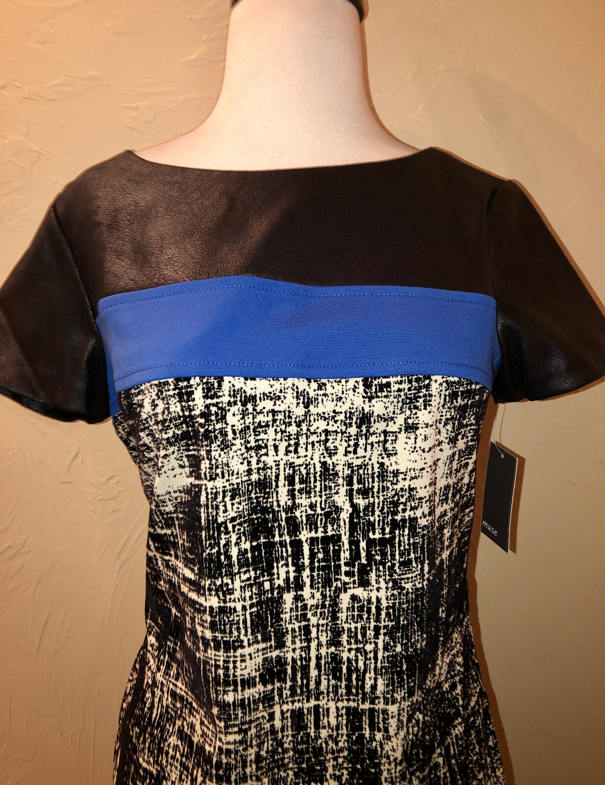 MUSE $148 Faux Leather FLocked Knit Sheath Career Dress Wear to Work New 6 Cute!