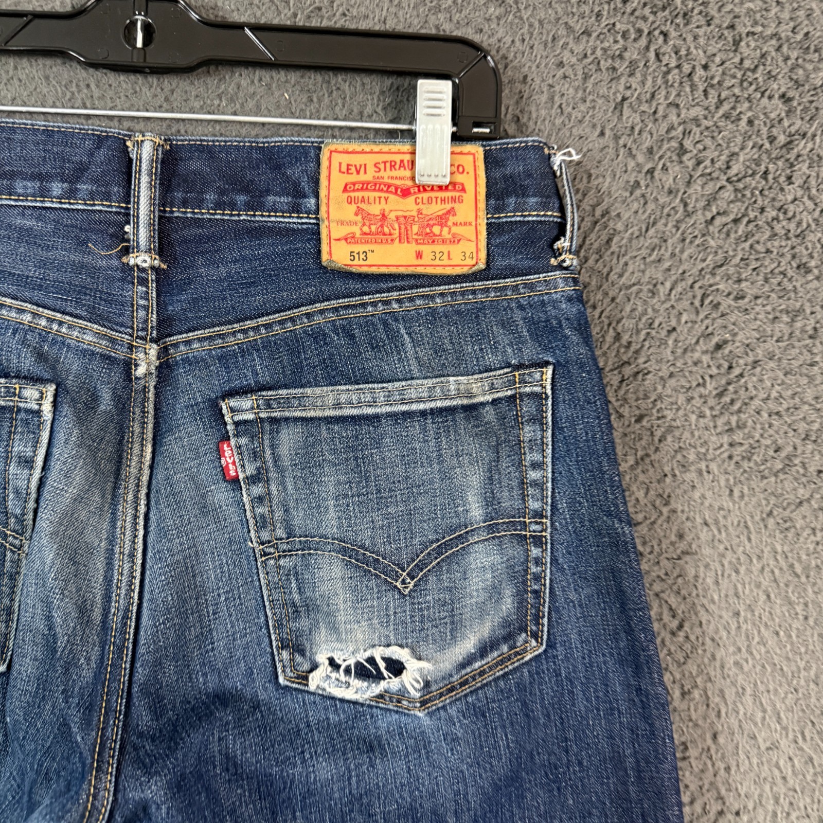 Levis Jeans Mens 32×34 Blue 513 Slim Fit Selvedge Dark Denim Whisker Distressed
