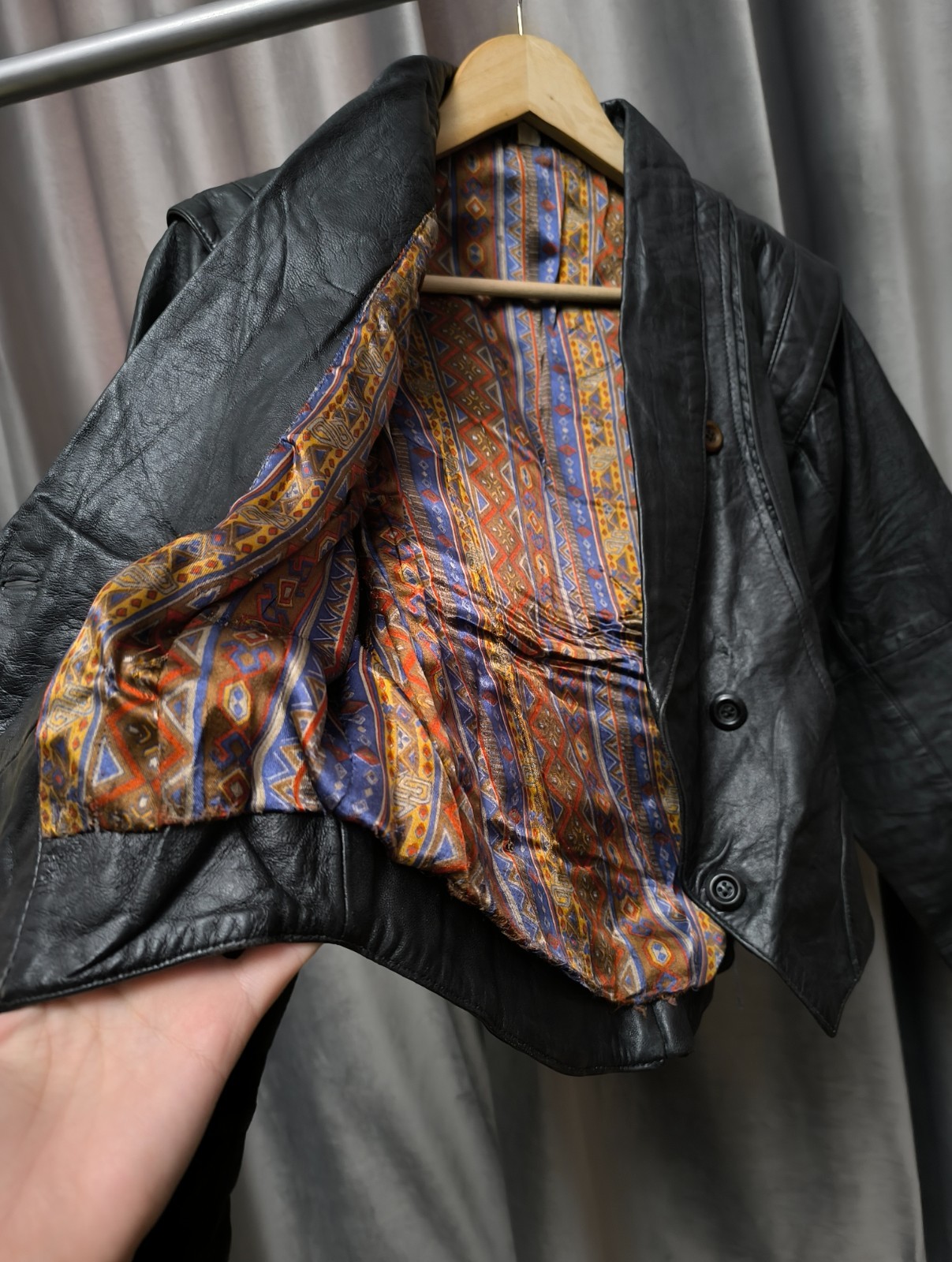 Vintage Black Genuine Leather Cropped Jacket Women’s S 80s Shoulder Pad Blazer