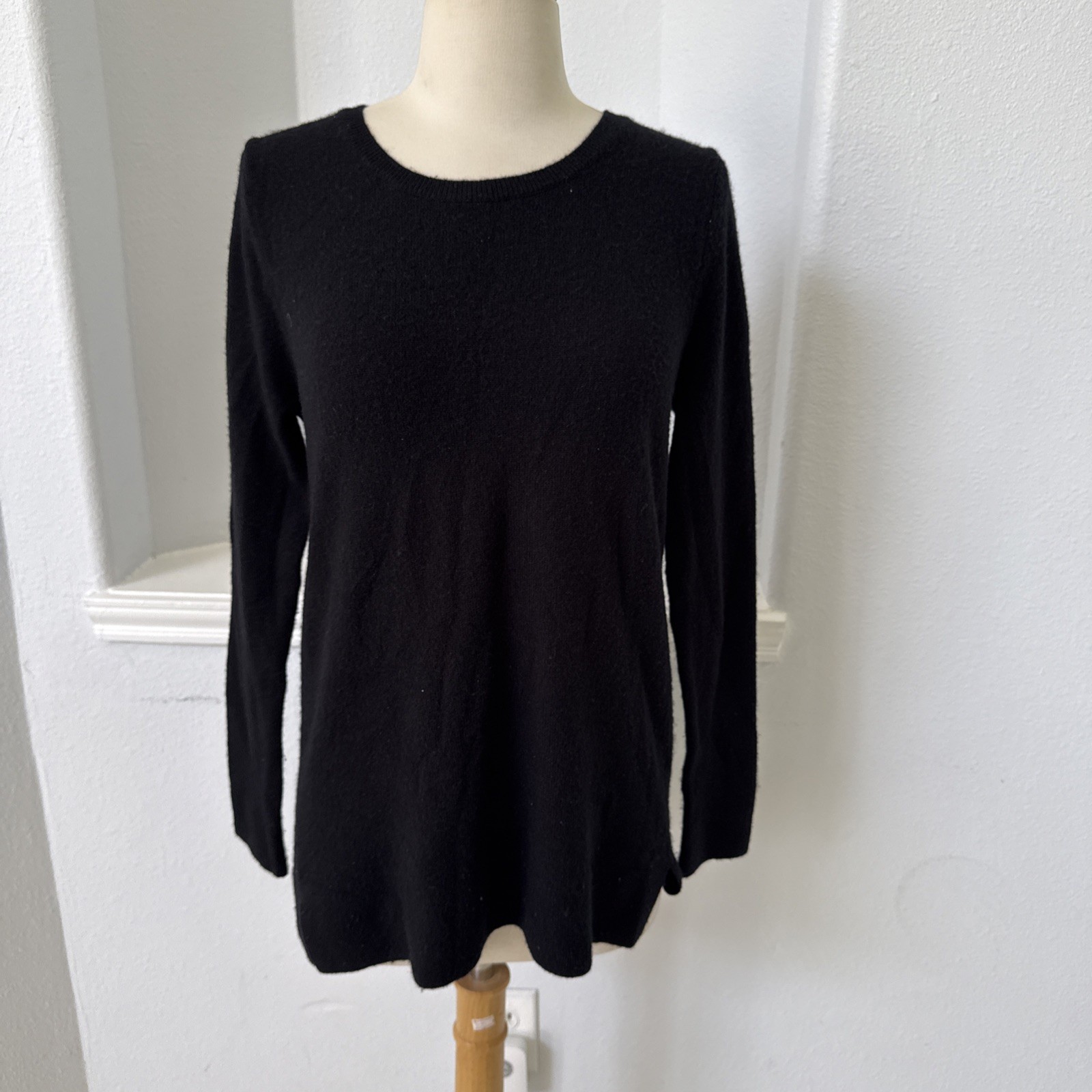 Neiman Marcus Sweater Womens S Cashmere Minimalist Quiet Luxury