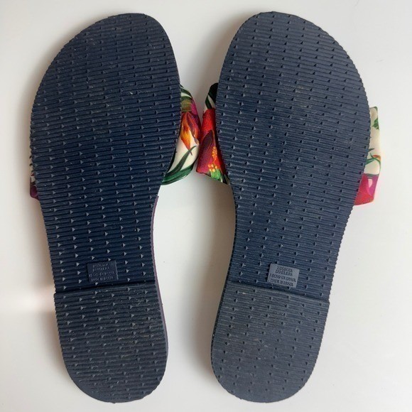 Havaianas Purple Tropical You Saint Tropez Sandals SZ 6 Floral Flip Flops Beach