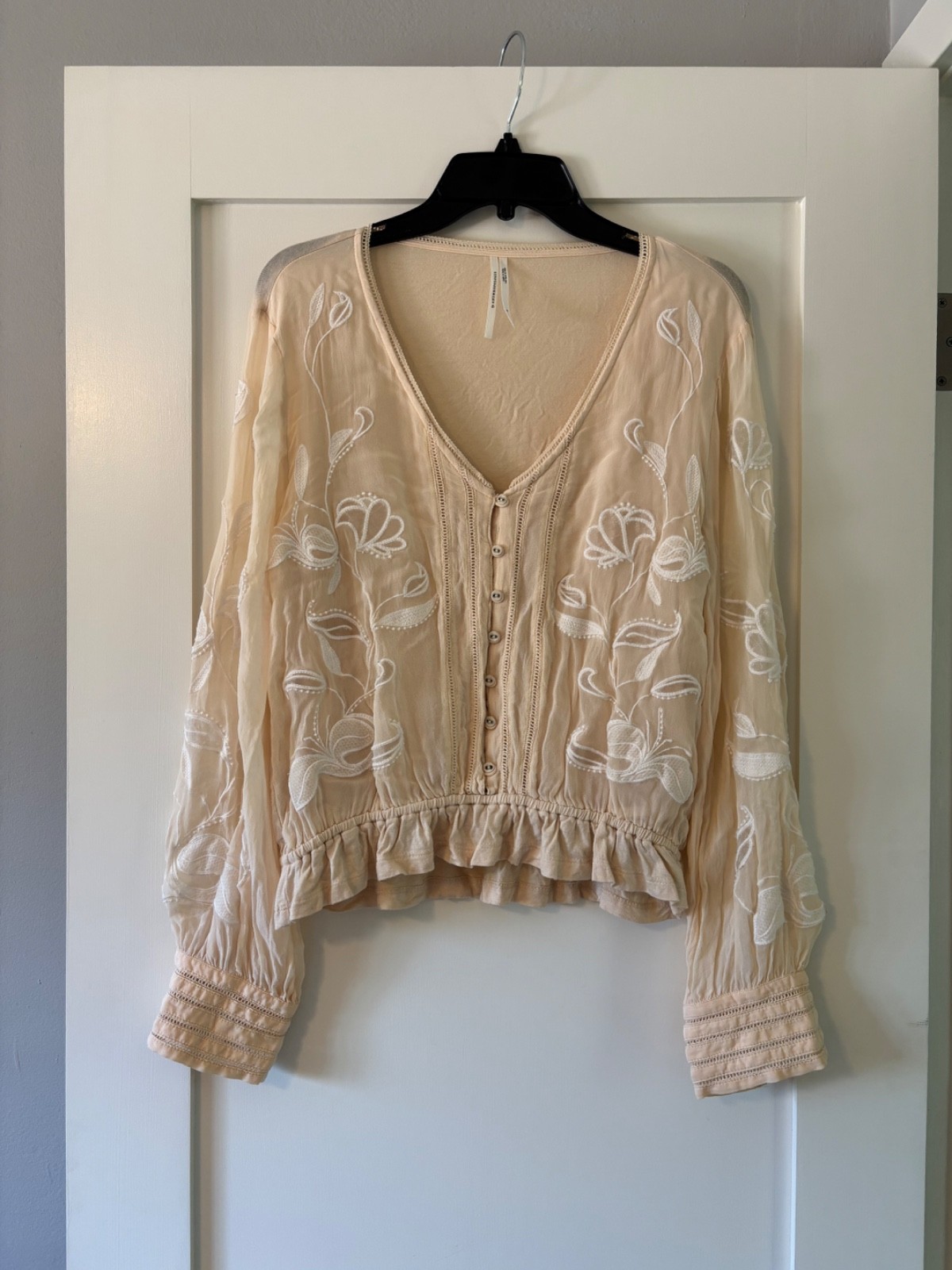 Anthropologie Natural Detailed Blouse With White Embroidery Long Sleeve M