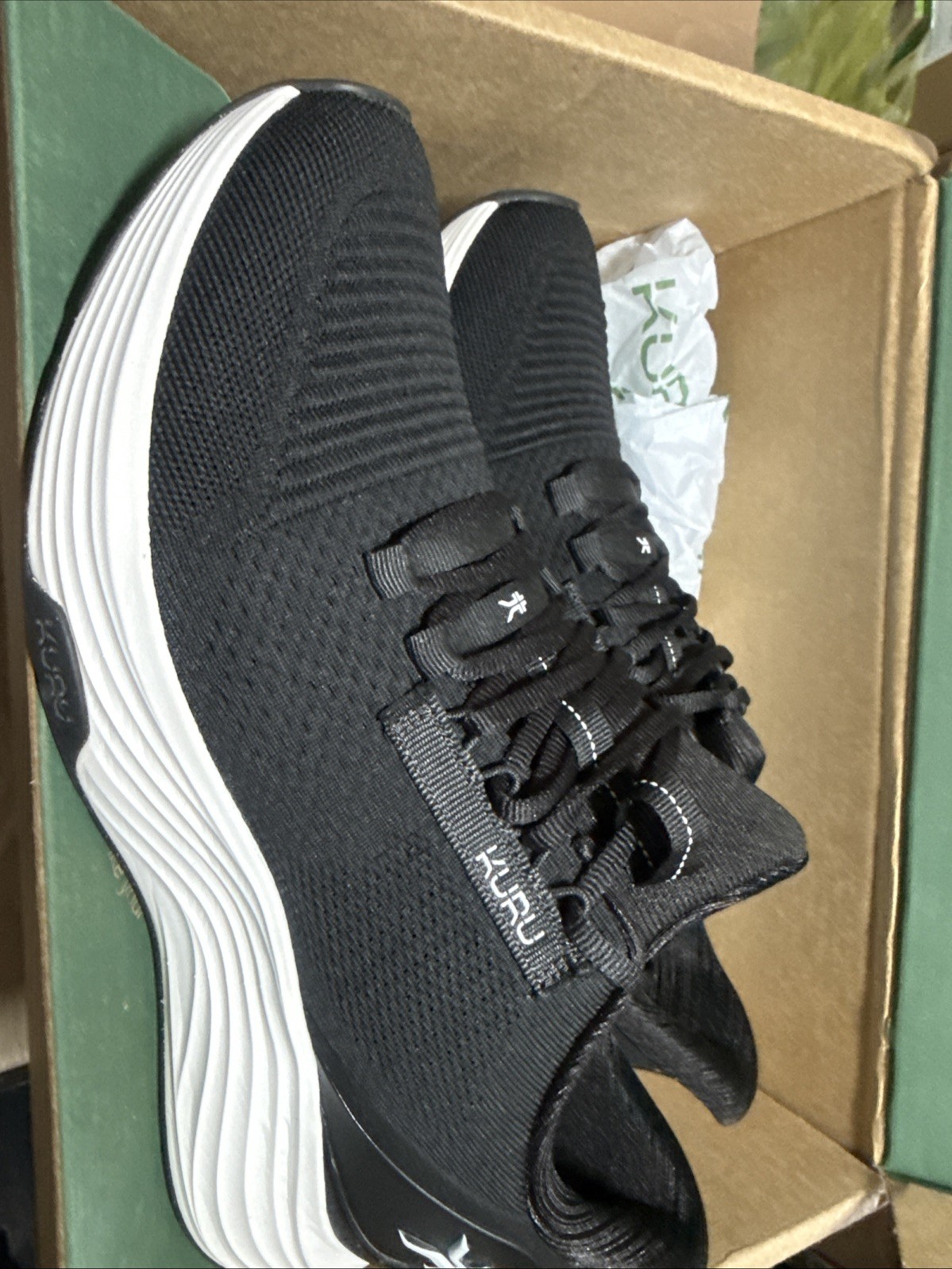 Kuru Atom 2 Men’s Sneakers Jet Black/Bright White, Size 10