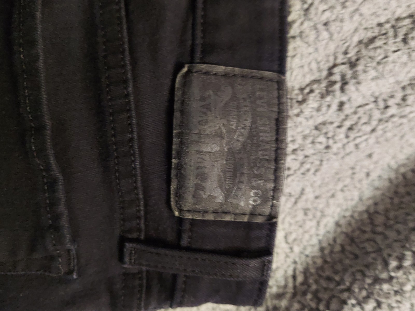 Levi’s RARE 711 Black Skinny Ripped Jeans Black Tag Vintage