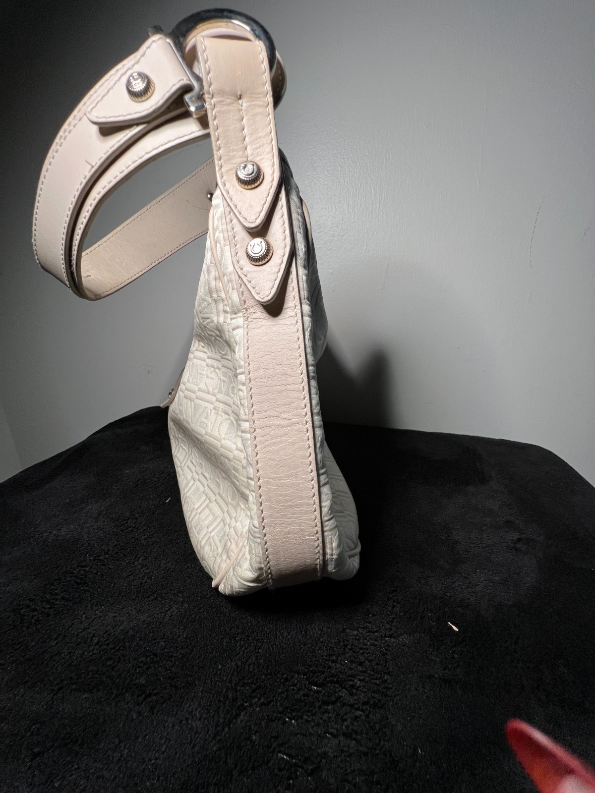 Authentic Salvatore Ferragamo Gancini Ivory Jacquard Hobo Shoulder Bag Italy
