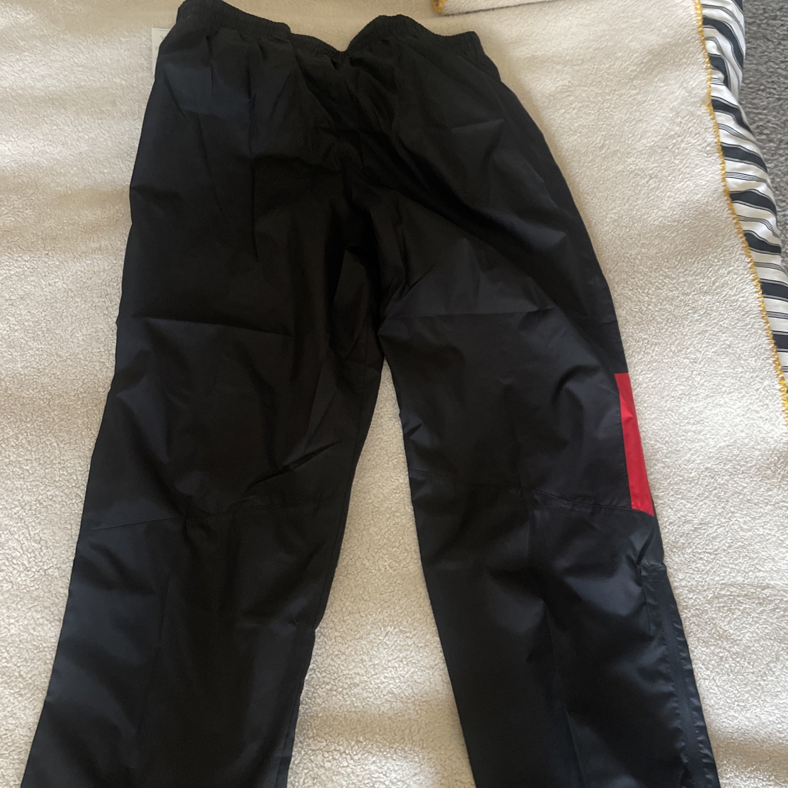 Boys Starter Brand Black w Red Trim Athletic Mesh Pants Size large!