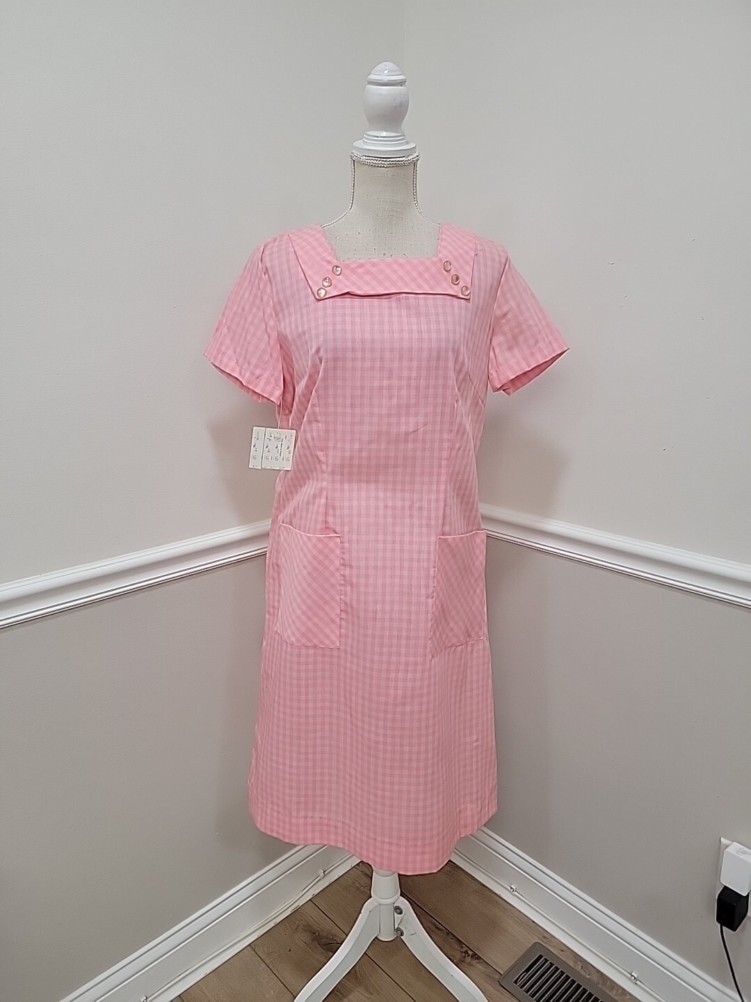 Vintage Shaker Square Women’s Days Dress Pink Gingham Zip Back 60s NWT Size 16