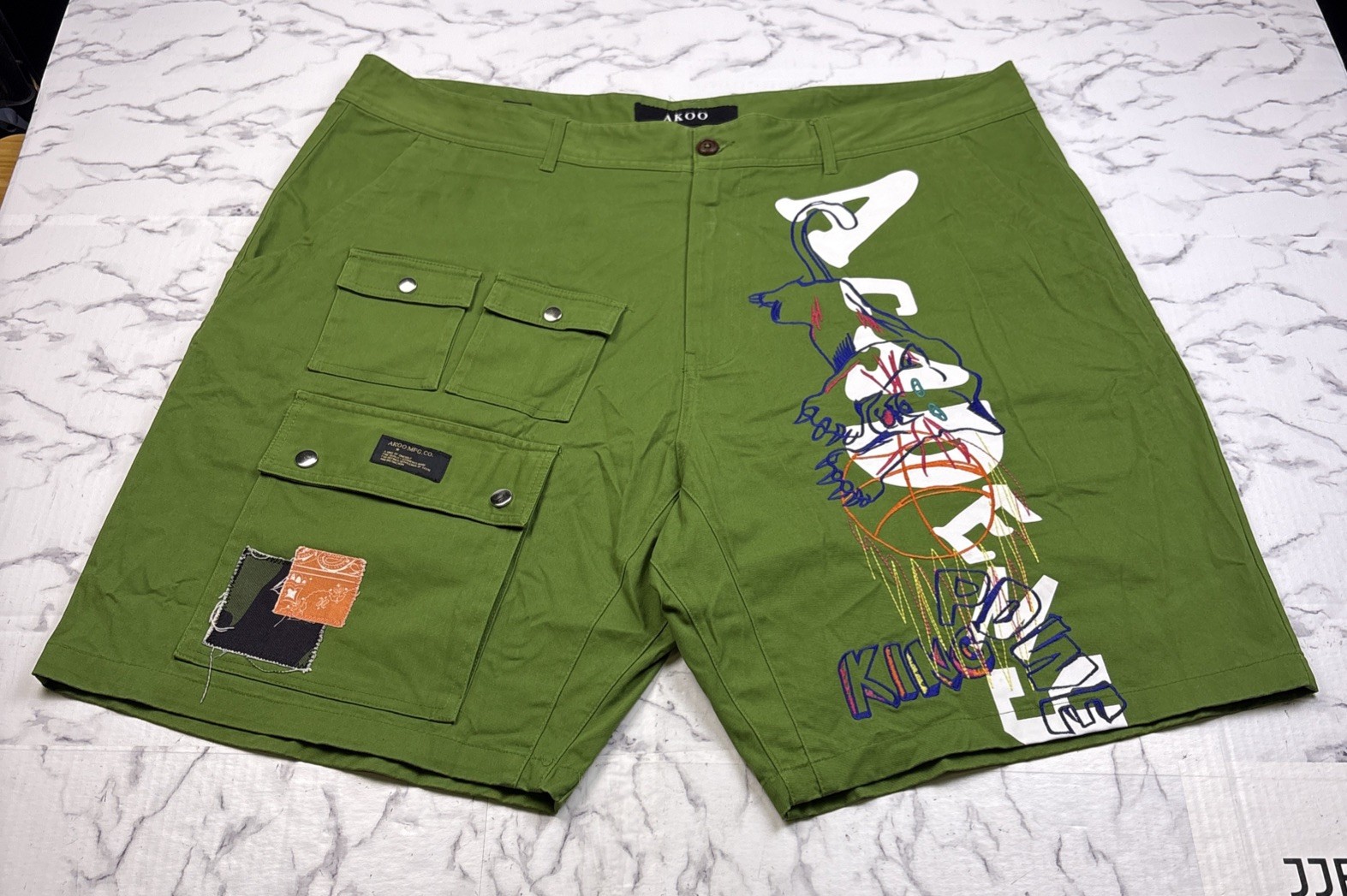 Men’s All Conference Artichoke Green Akoo Brand Shorts Sz 44 Embroidered