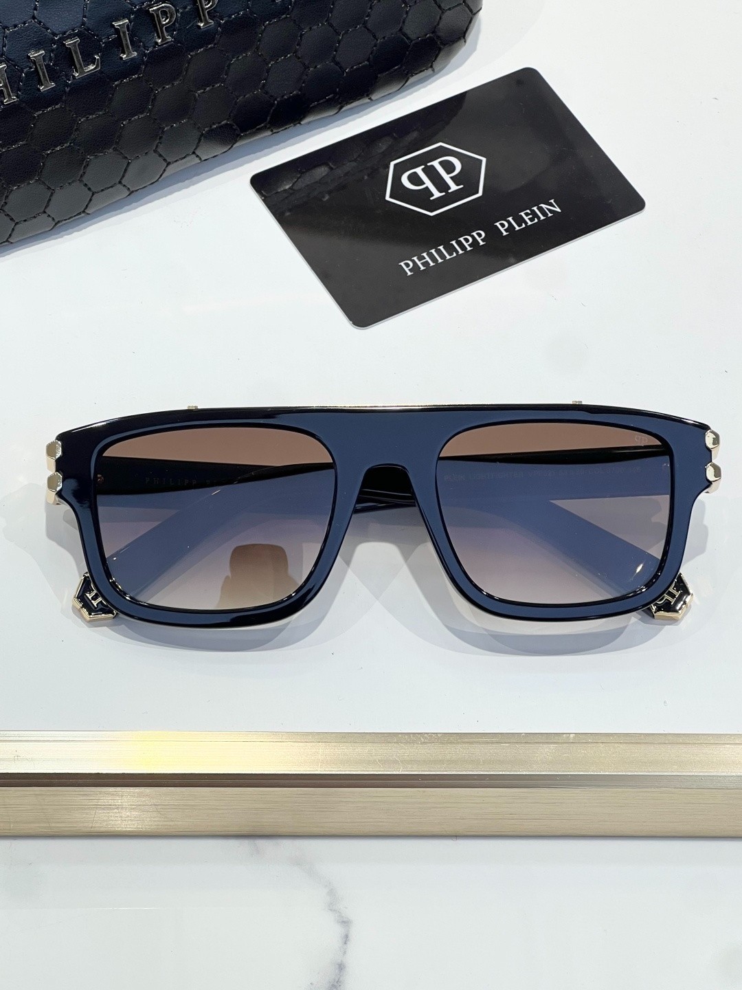 PHILIPP PLEIN VPP021 Sunglasses Black Frame Brown Gradient Lens 53-20-145