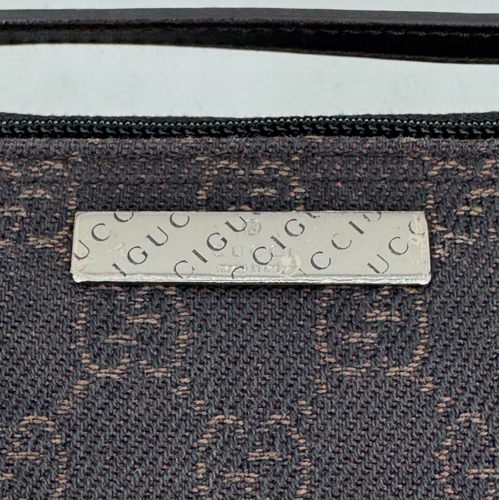 GUCCI GG Canvas Leather Accessory Pouch Mini Handbag *beautiful
