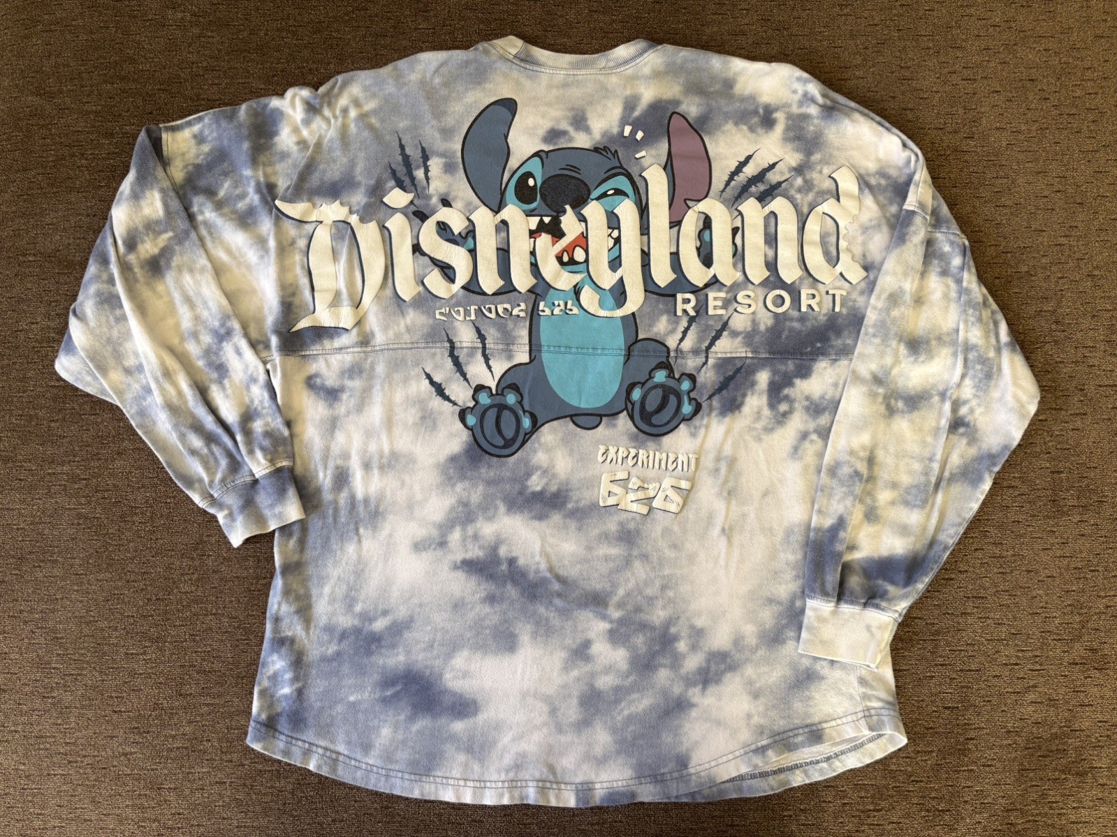 Disneyland Spirit Jersey Shirt adult medium Blue tie dye Stitch experiment 626