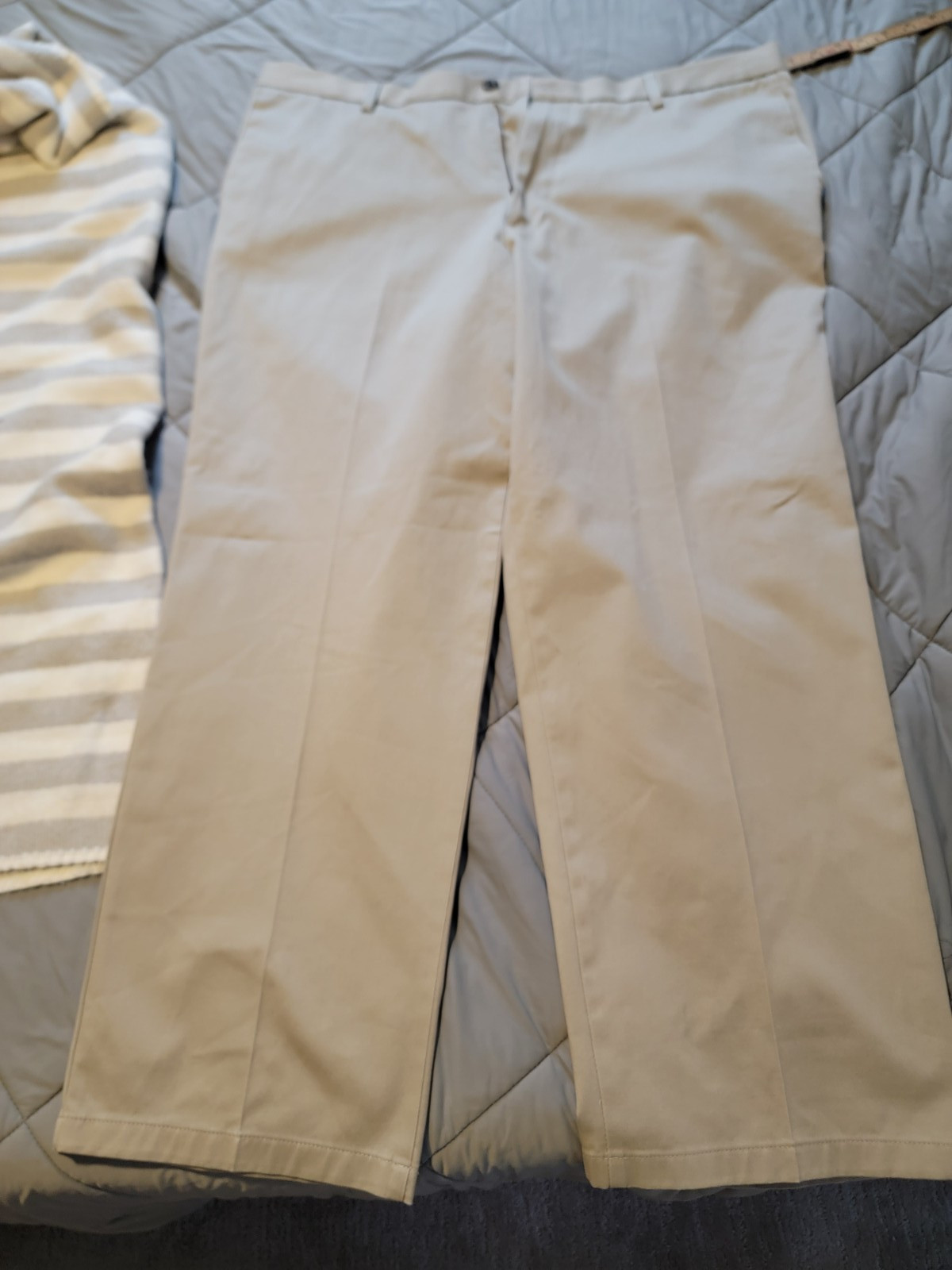 Dockers straight fit Khaki Pants