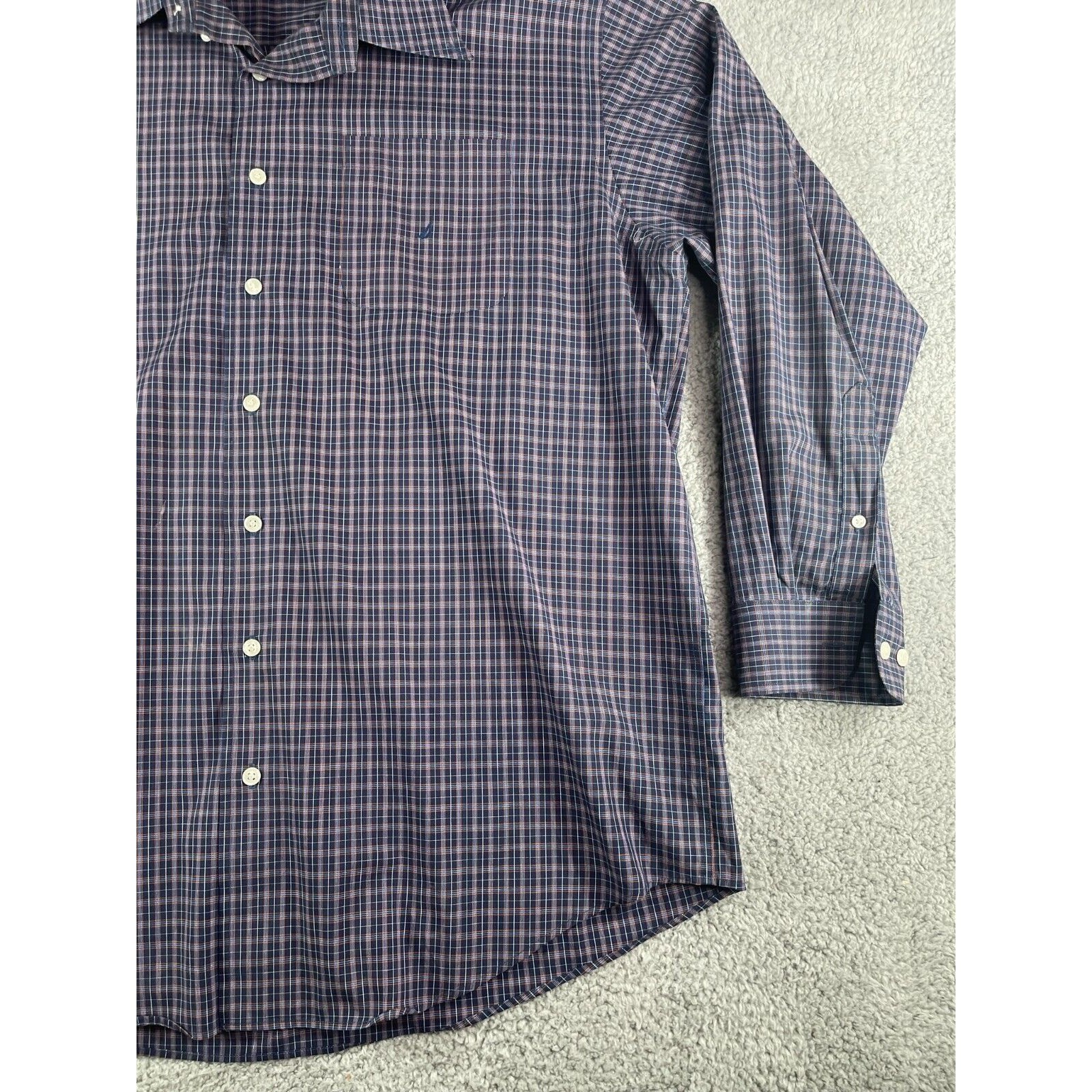Nautica Shirt Mens 34 / 35 Button Down 17.5 in Blue Purple Plaid Non Iron Cotton