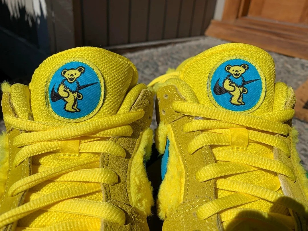 Authentic Grateful Dead x Nike SB Dunk Low Yellow Bear Casual Shoes (CJ5378-700)