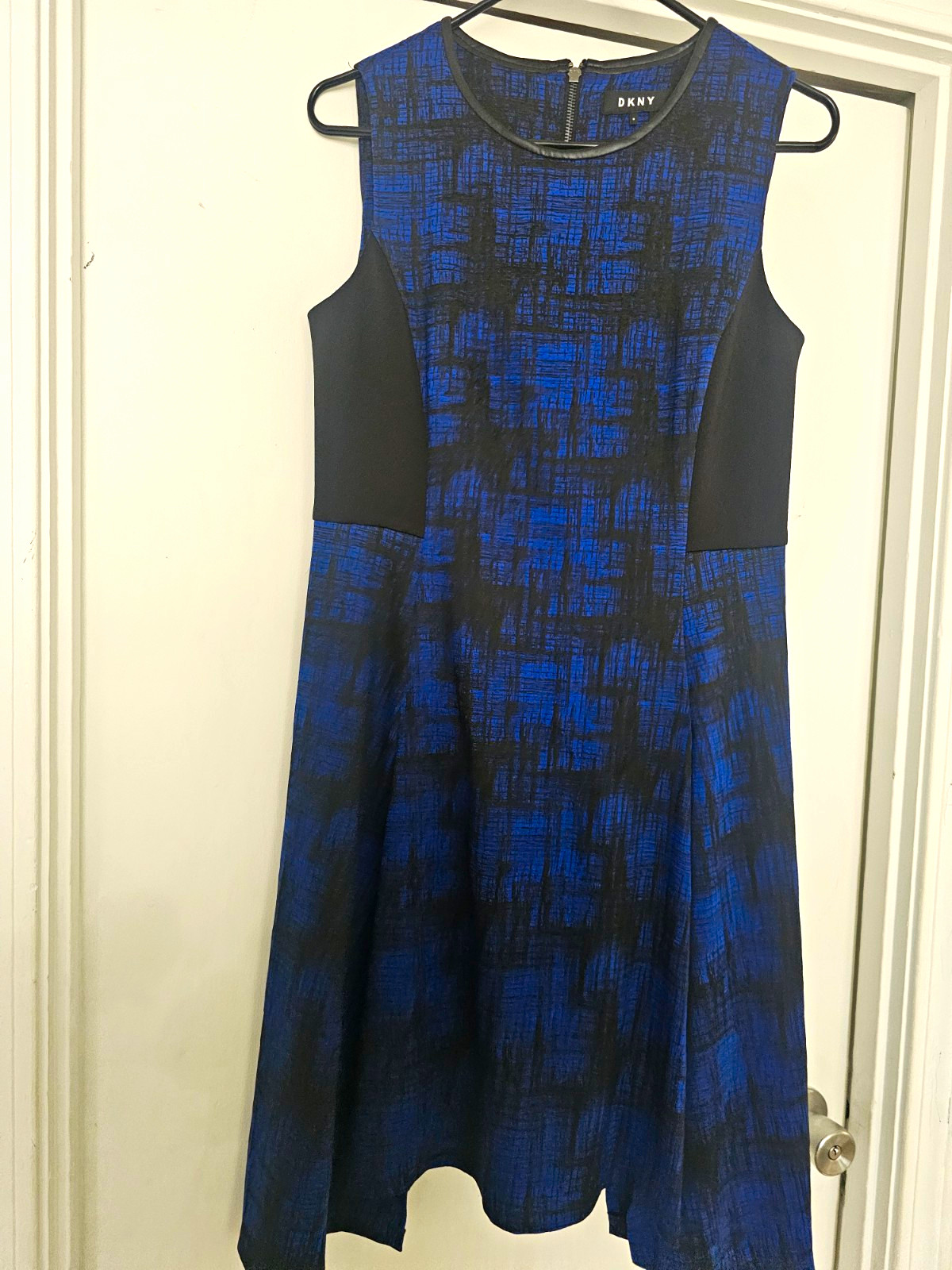 DKNY Blue/Black Abstract Round Neck A-Line Sleeveless Knee Dress Size 6