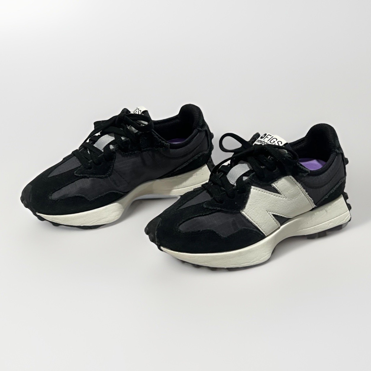 FIGS New Balance 327 Black – Men’s 4.5 Women’s 6 EU 37