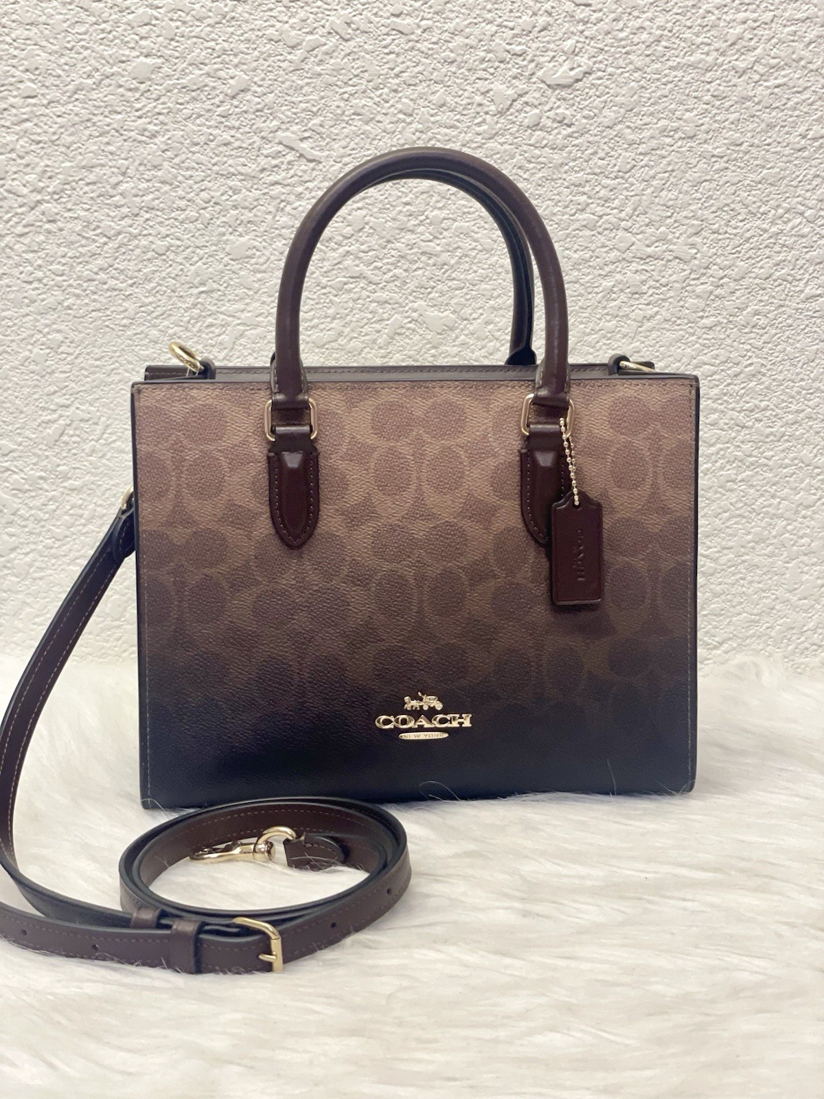 NWT COACH Maggie Small Tote Bag In Ombre Signature Canvas CDY27 In Black Brown