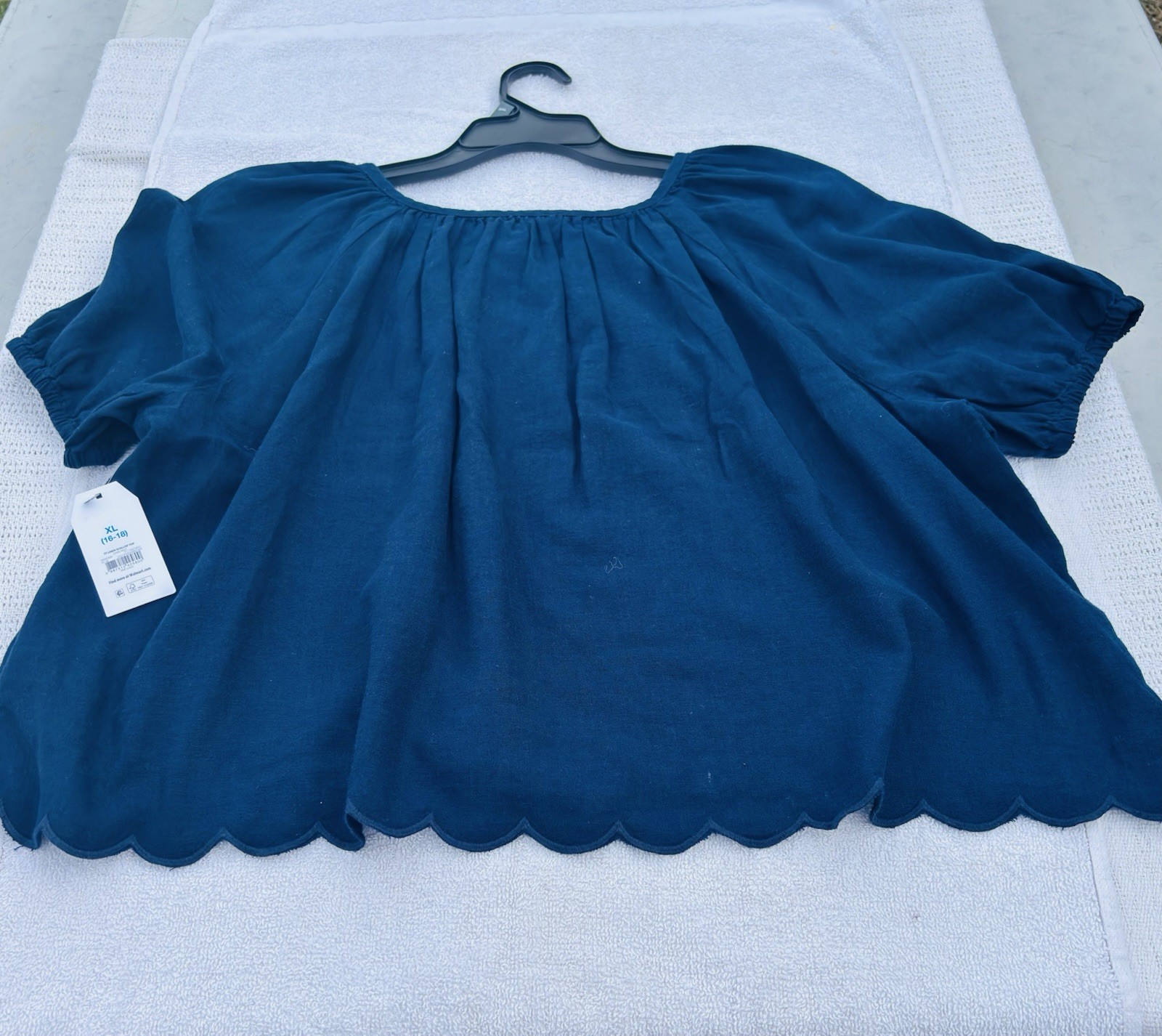New Time and Tru Blue Linen Blend Scalloped Hem Blouse – Size XL (16-18)