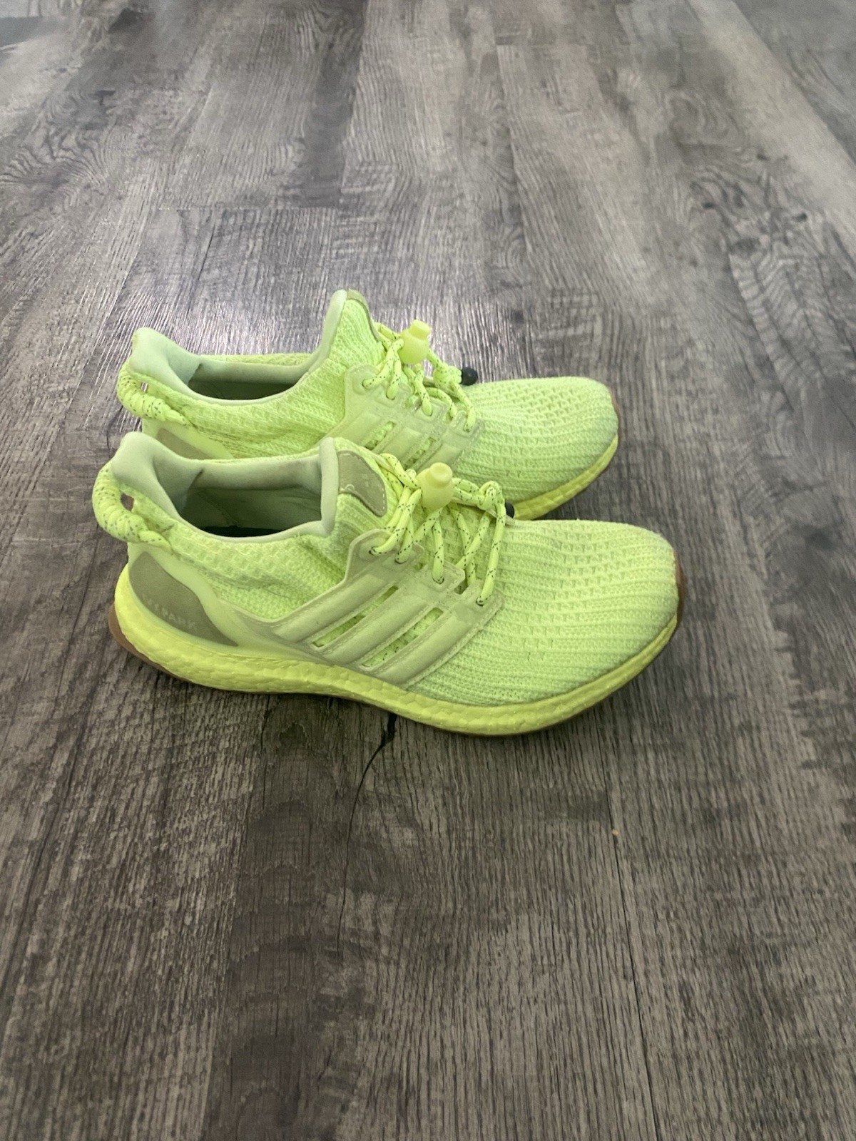 adidas Ivy Park Men’s Ultraboost Neon Green Running Shoes Size 6