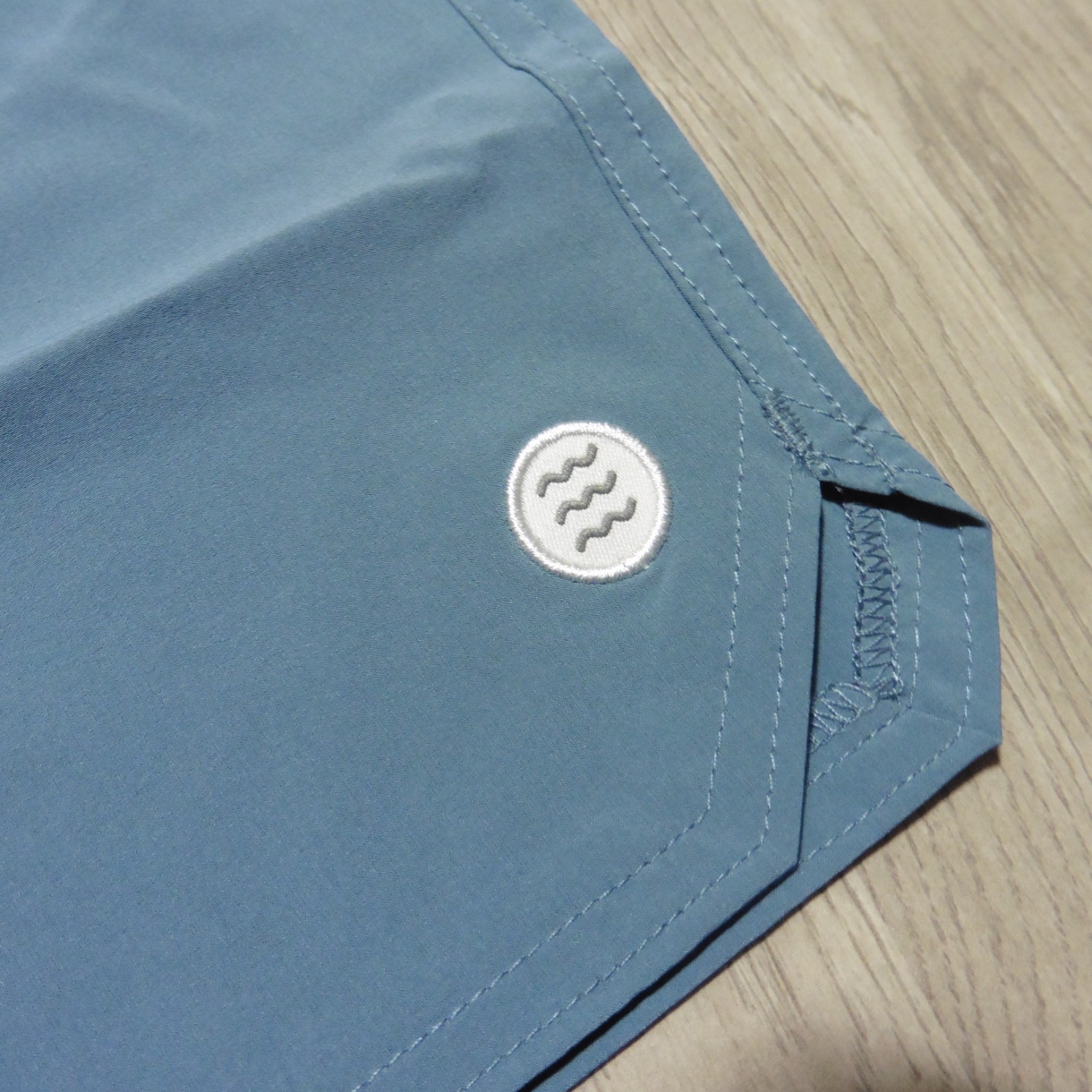 FREE FLY Mens L LARGE ANDROS SHORTS PACIFIC BLUE STRETCH TRUNK FISHING SWIM 7″