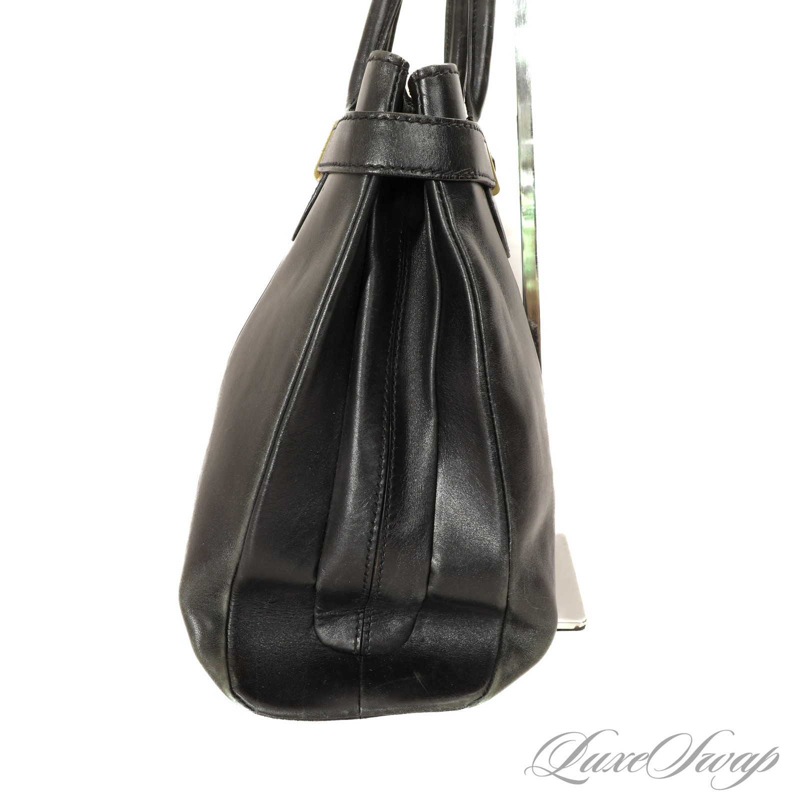 Gucci Made in Italy Black Running Leather Marmont Buckle Handbag Bag #16E008
