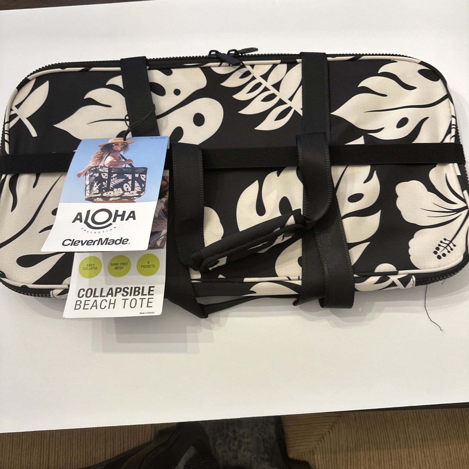 Aloha + CleverMade Collapsible Beach Tote NEW with Tags VIRAL!