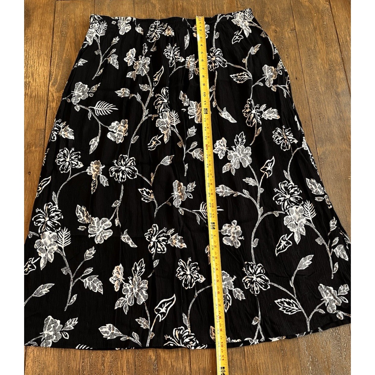 Vtg REQUIREMENTS Black Floral Midi Skirt Elastic Waist Pull On Boho Sz 2X F12