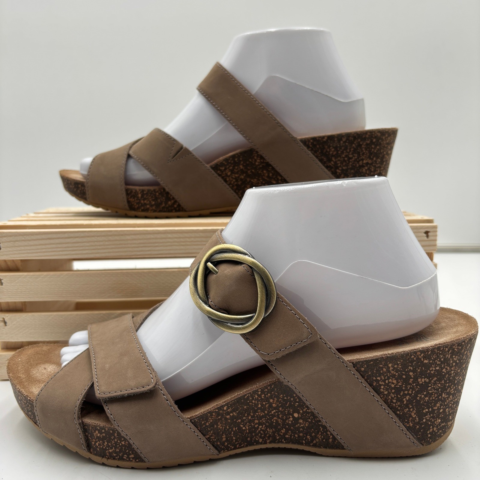 Womens Dansko Susie Wedge Sandals Size (9.5-10) Taupe Leather Comfort