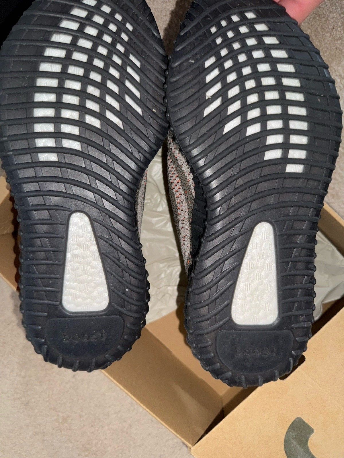 adidas Yeezy Boost 350 V2 Carbon Beluga Low Top HQ7045 Gray Orange Black