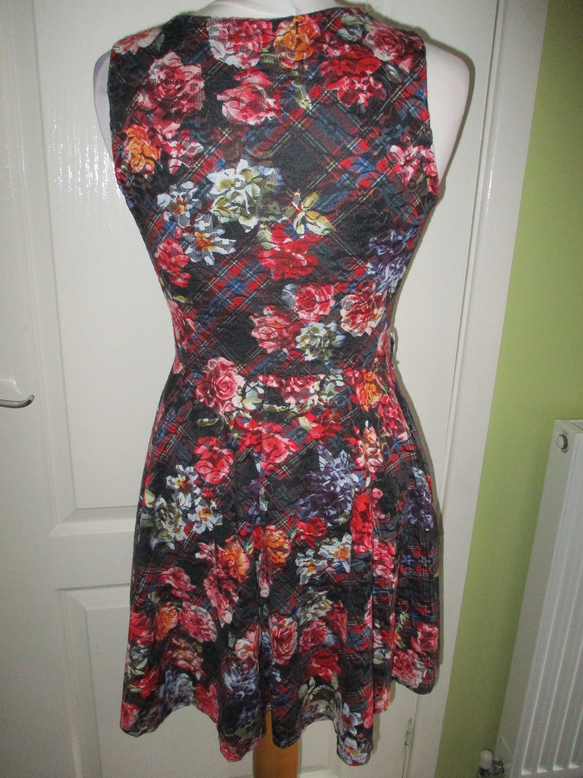 QUIZ SIZE 10 WOMENS DRESS FIT & FLARE BLACK MIX FLORAL