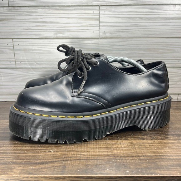 Dr. Martens 25567 Quad Platform Black Shoes – M 7 – W 8