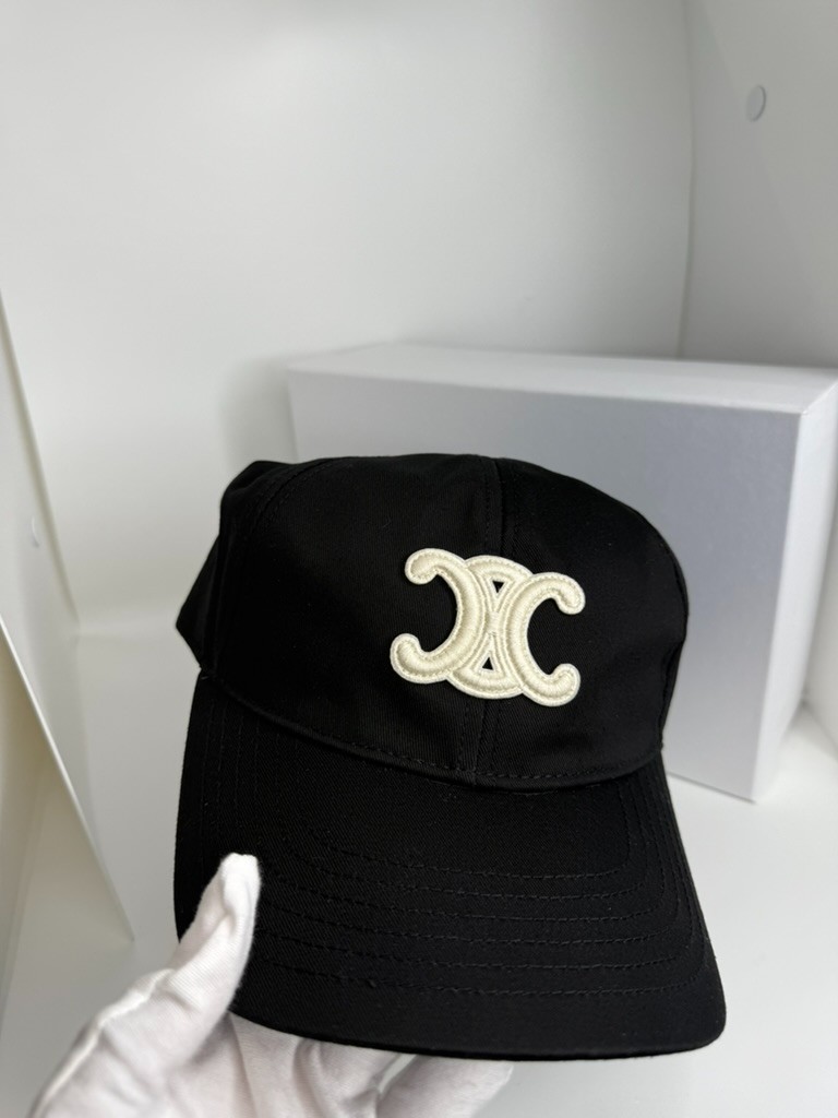 Celine Triomphe Black/Cream Adjustable Baseball Cap Women’s Medium