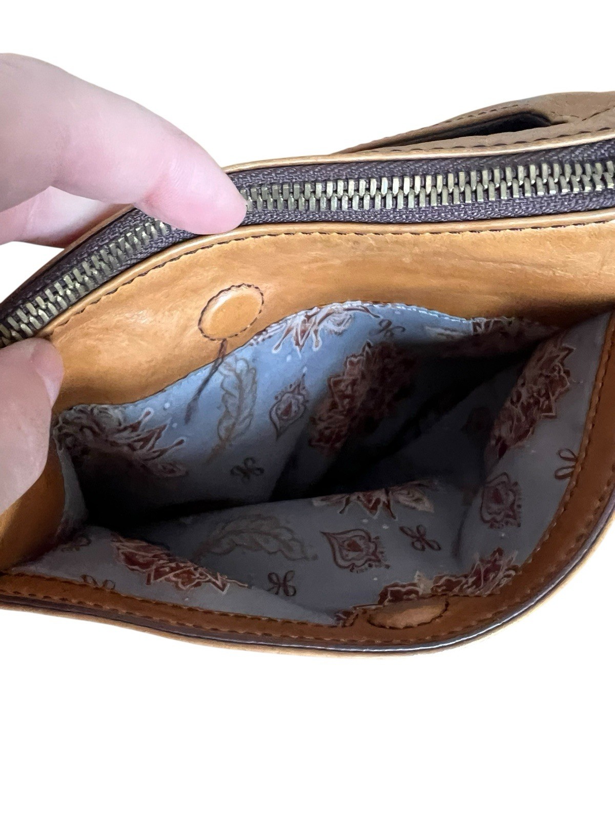 HOBO THE ORIGINAL International Crossbody Aviva Leather Handbag Purse Bag