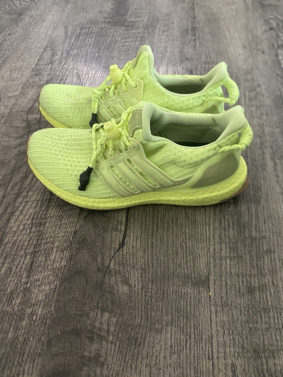 adidas Ivy Park Men’s Ultraboost Neon Green Running Shoes Size 6