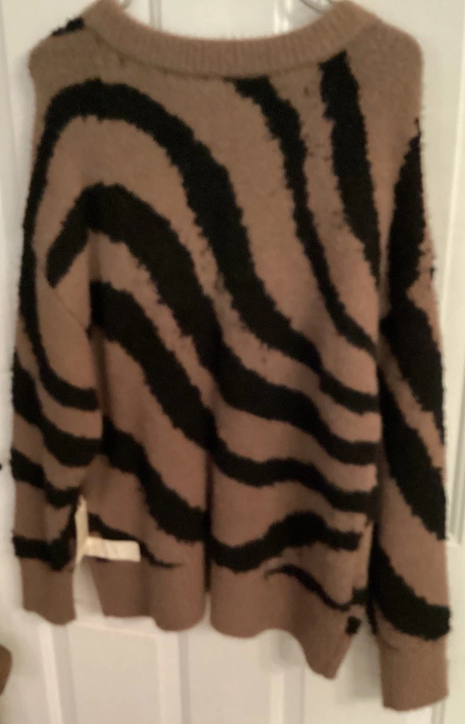 NWT ANA ACRYLIC BLEND KNIT PULLOVER SWEATER TAN/ BLACK Zebra DESIGN WOMEN Size L