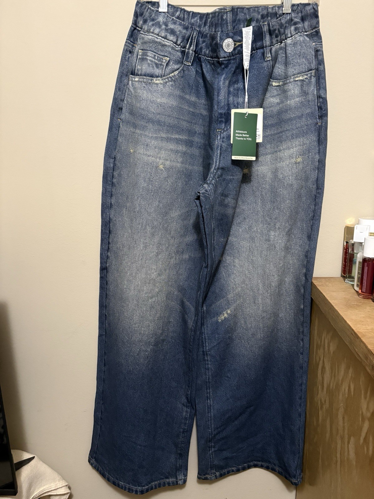 Halara Women’s Blue Denim Wide-Leg Jeggings Size L. Pocket and button arent real